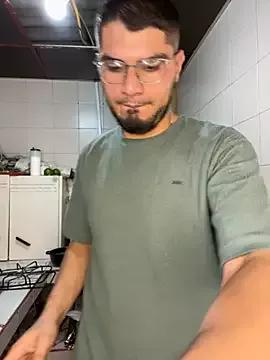 mirallesandbig from StripChat is Freechat