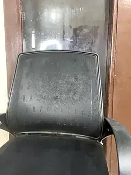 Miss-Ayraa from StripChat is Freechat