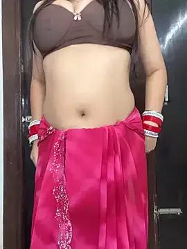 Miss-Ayraa from StripChat is Freechat