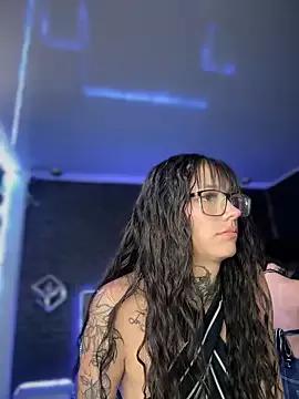 Girls and cam to cam: Watch as these sophisticated entertainers uncover their stunning costumes and curvaceous curves online!