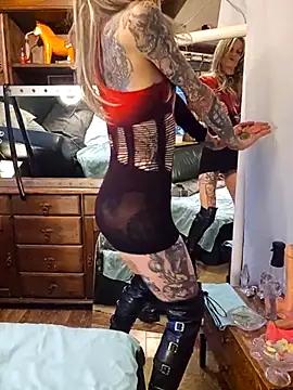 Girls and cam to cam: Watch as these sophisticated entertainers uncover their stunning costumes and curvaceous curves online!