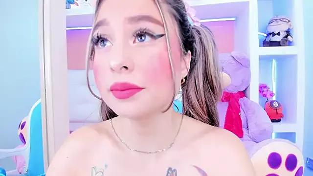 Girls and cam to cam: Watch as these sophisticated entertainers uncover their stunning costumes and curvaceous curves online!