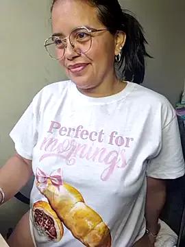 Girls and cam to cam: Watch as these sophisticated entertainers uncover their stunning costumes and curvaceous curves online!