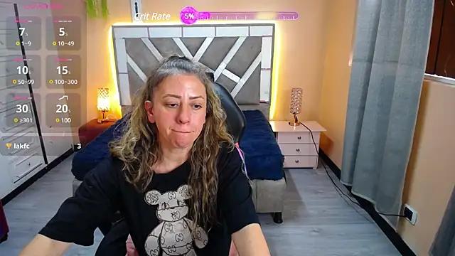 Girls and cam to cam: Watch as these sophisticated entertainers uncover their stunning costumes and curvaceous curves online!