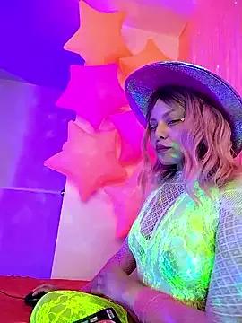 Girls and cam to cam: Watch as these sophisticated entertainers uncover their stunning costumes and curvaceous curves online!