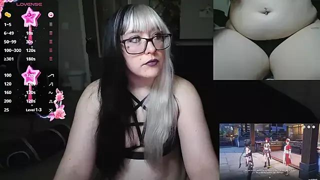 MissLoreleii from StripChat is Freechat