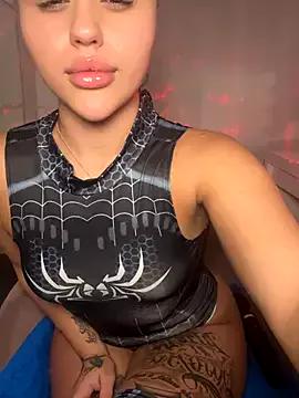 Girls and cam to cam: Watch as these sophisticated entertainers uncover their stunning costumes and curvaceous curves online!