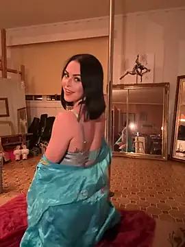 missninasparkle from StripChat is Freechat