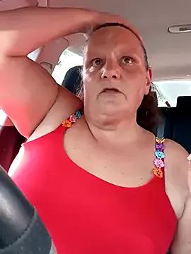 MissQueenBeex from StripChat is Freechat
