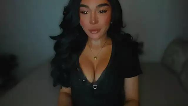 Girls and cam to cam: Watch as these sophisticated entertainers uncover their stunning costumes and curvaceous curves online!