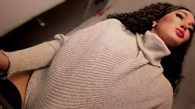 Girls and cam to cam: Watch as these sophisticated entertainers uncover their stunning costumes and curvaceous curves online!