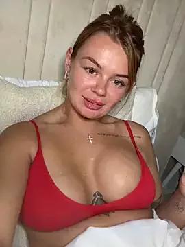 MissyGirlx from StripChat is Freechat