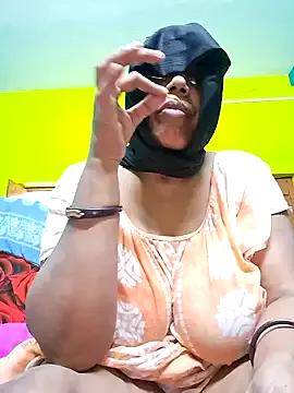mistirani from StripChat is Freechat