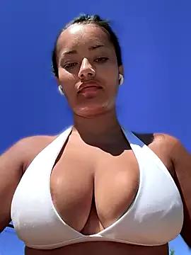 Photos of MistressBelleNoire from StripChat is Freechat