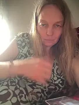 MIUNELLY from StripChat is Freechat