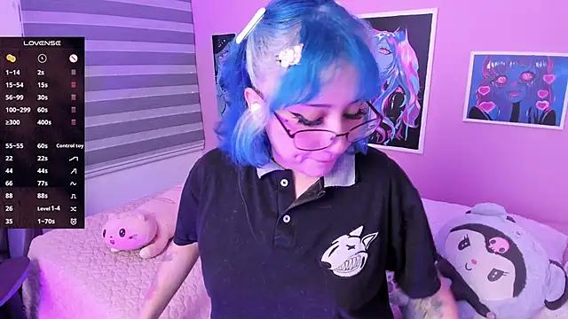 Girls and cam to cam: Watch as these sophisticated entertainers uncover their stunning costumes and curvaceous curves online!