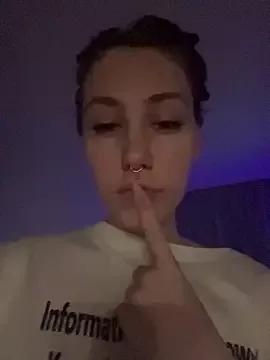 Molli_Luv from StripChat