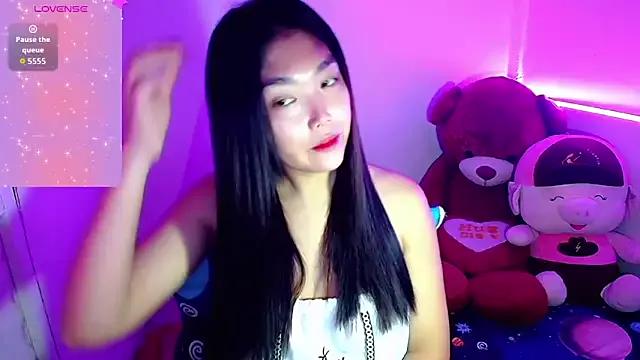 Molly_Grande from StripChat is Freechat