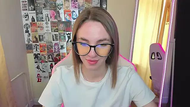 Girls and cam to cam: Watch as these sophisticated entertainers uncover their stunning costumes and curvaceous curves online!