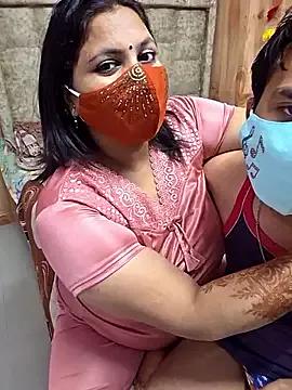 Photos of MOM-SUN-COUPLE from StripChat is Group