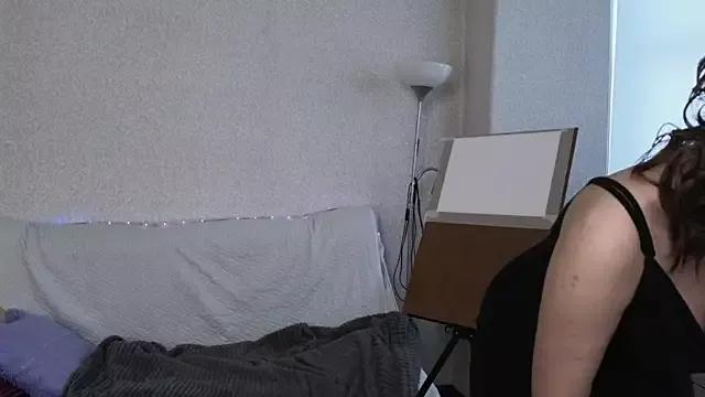 monicaerotic from StripChat is Freechat
