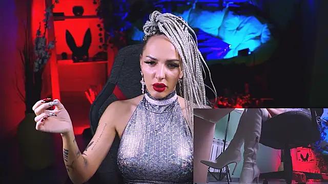 Girls and cam to cam: Watch as these sophisticated entertainers uncover their stunning costumes and curvaceous curves online!