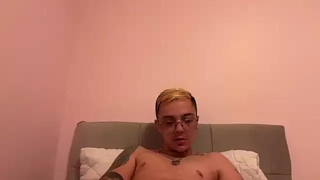 Mr-HornyDevil from StripChat is Freechat