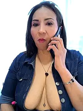 Photos of Mrsvictoriaaa from StripChat is Freechat