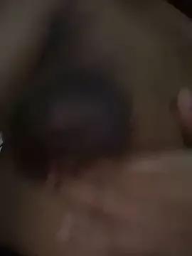 Mujerlunalinda from StripChat is Freechat