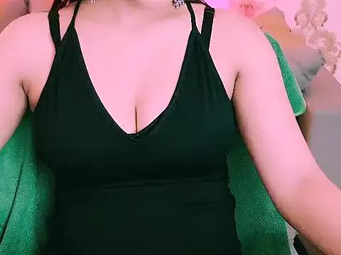 Girls and cam to cam: Watch as these sophisticated entertainers uncover their stunning costumes and curvaceous curves online!