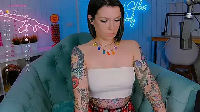 Girls and cam to cam: Watch as these sophisticated entertainers uncover their stunning costumes and curvaceous curves online!