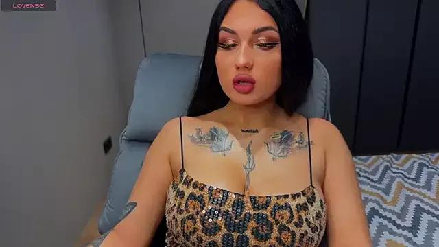 Girls and cam to cam: Watch as these sophisticated entertainers uncover their stunning costumes and curvaceous curves online!