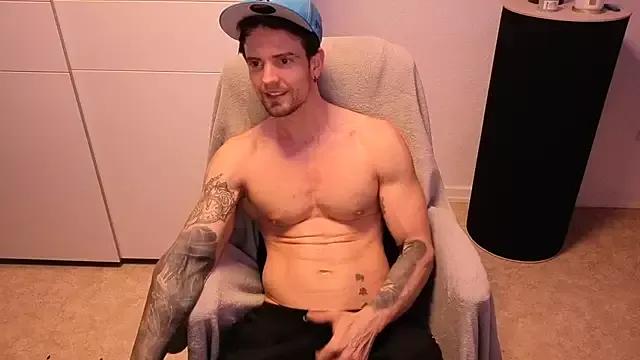 Photos of Mystery_Mark from StripChat is Freechat