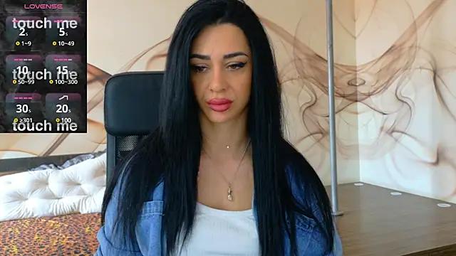 NaomiScarlett from StripChat is Freechat