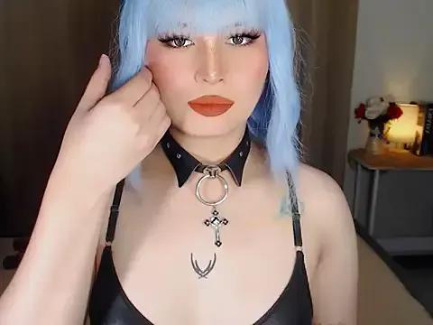 Girls and cam to cam: Watch as these sophisticated entertainers uncover their stunning costumes and curvaceous curves online!