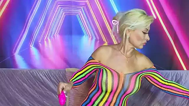 Nastya_27 from StripChat is Freechat