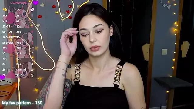 Girls and cam to cam: Watch as these sophisticated entertainers uncover their stunning costumes and curvaceous curves online!