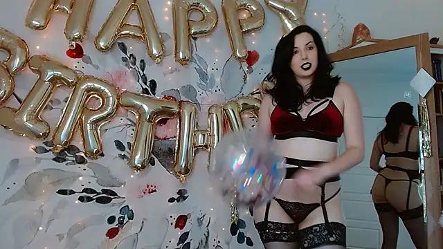 Girls and cam to cam: Watch as these sophisticated entertainers uncover their stunning costumes and curvaceous curves online!