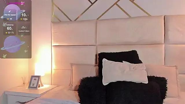 Nathaliajonees from StripChat is Freechat