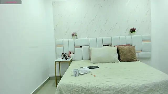 Nathy_Ross from StripChat is Freechat