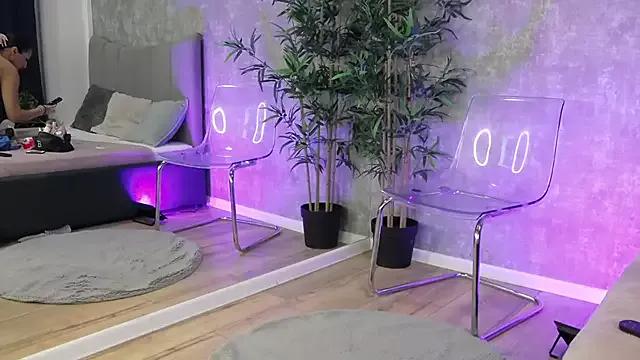 Girls and cam to cam: Watch as these sophisticated entertainers uncover their stunning costumes and curvaceous curves online!