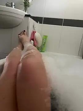 NaughtyLayla from StripChat is Freechat