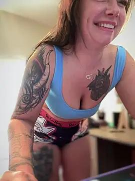 Girls and cam to cam: Watch as these sophisticated entertainers uncover their stunning costumes and curvaceous curves online!