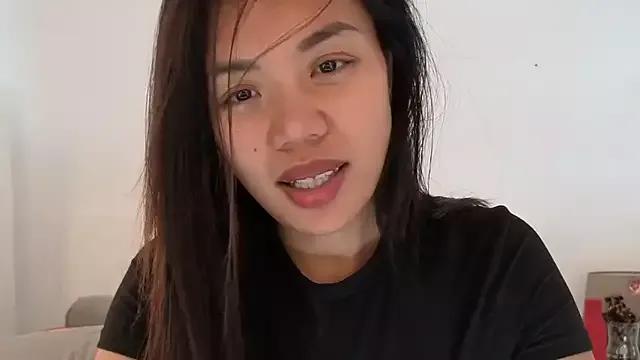 NaughtyMe from StripChat is Freechat