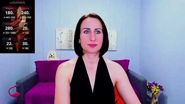 Girls and cam to cam: Watch as these sophisticated entertainers uncover their stunning costumes and curvaceous curves online!