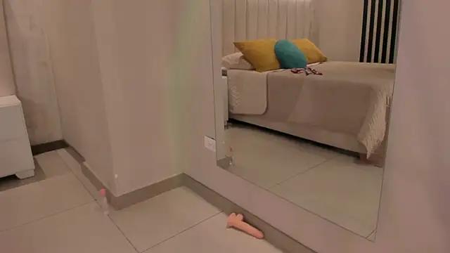 Girls and cam to cam: Watch as these sophisticated entertainers uncover their stunning costumes and curvaceous curves online!
