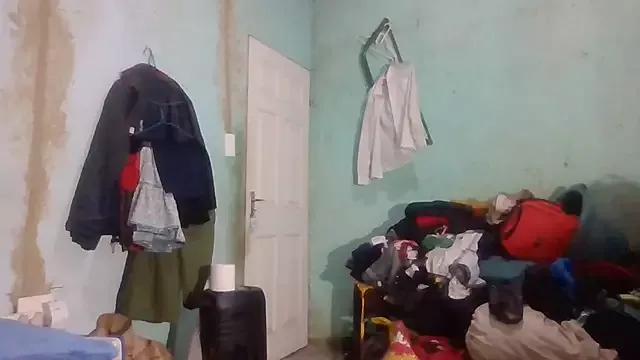 Nicky52 from StripChat is Freechat