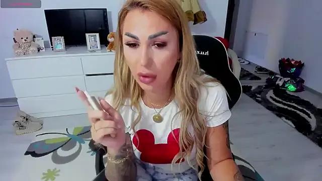 Girls and cam to cam: Watch as these sophisticated entertainers uncover their stunning costumes and curvaceous curves online!