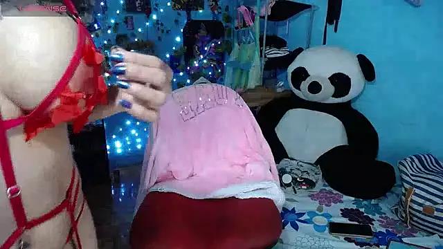 Girls and cam to cam: Watch as these sophisticated entertainers uncover their stunning costumes and curvaceous curves online!