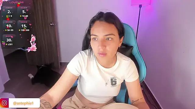 Girls and cam to cam: Watch as these sophisticated entertainers uncover their stunning costumes and curvaceous curves online!